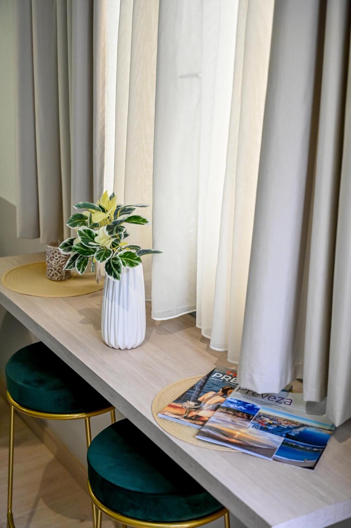 Μελανθια M2 Apartment เปรเวซา ภายนอก รูปภาพ